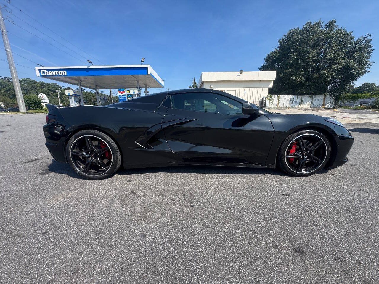 Used 2021 Chevrolet Corvette Stingray Convertible w/ Z51 Performance Package RWD image 7