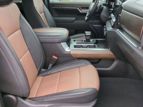 Used 2023 Chevrolet Silverado 1500 High Country w/ Z71 Off-Road Package image 21