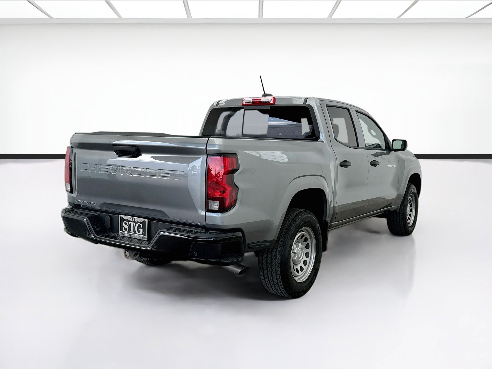 Used 2025 Chevrolet Colorado W/T w/ WT Convenience Package II RWD image 4