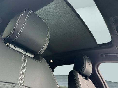 New 2025 Jaguar F-PACE R-Dynamic S AWD/4WD image 20