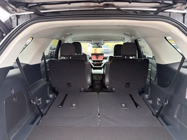 Used 2026 Ford Explorer Active w/ Active Comfort Package AWD/4WD image 59