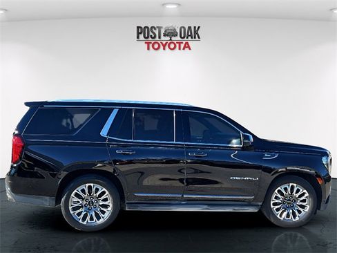 Used 2023 GMC Yukon Denali Ultimate image 8