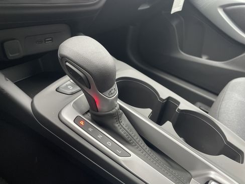 Certified 2025 Chevrolet Trax LS image 28