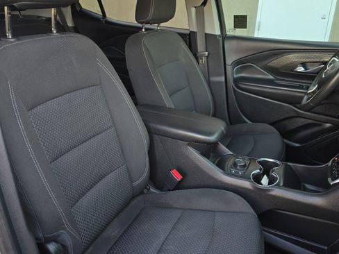 Used 2023 GMC Terrain SLE w/ Driver Convenience Package image 25