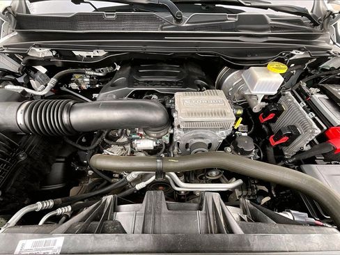 Certified 2022 RAM 1500 Laramie image 9