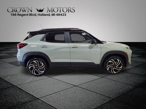 Certified 2024 Chevrolet TrailBlazer RS w/ Convenience Package image 2