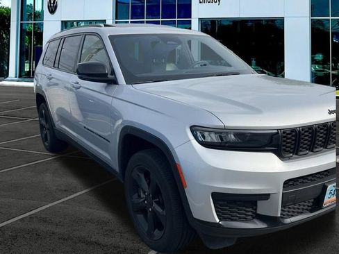 Used 2024 Jeep Grand Cherokee L Altitude AWD/4WD image 1