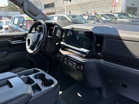 Used 2025 Chevrolet Silverado 1500 LT RWD image 14