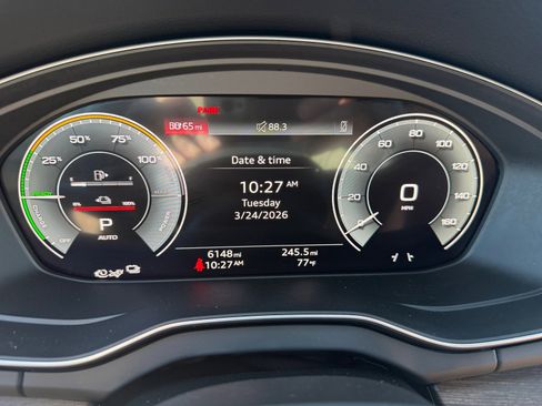 Used 2024 Audi Q5 e Premium w/ Convenience Package image 11