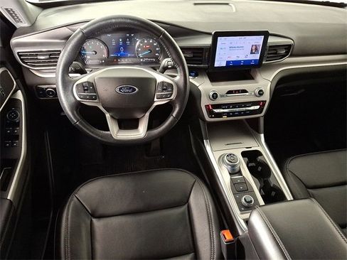 Used 2023 Ford Explorer XLT w/ Equipment Group 202A image 2