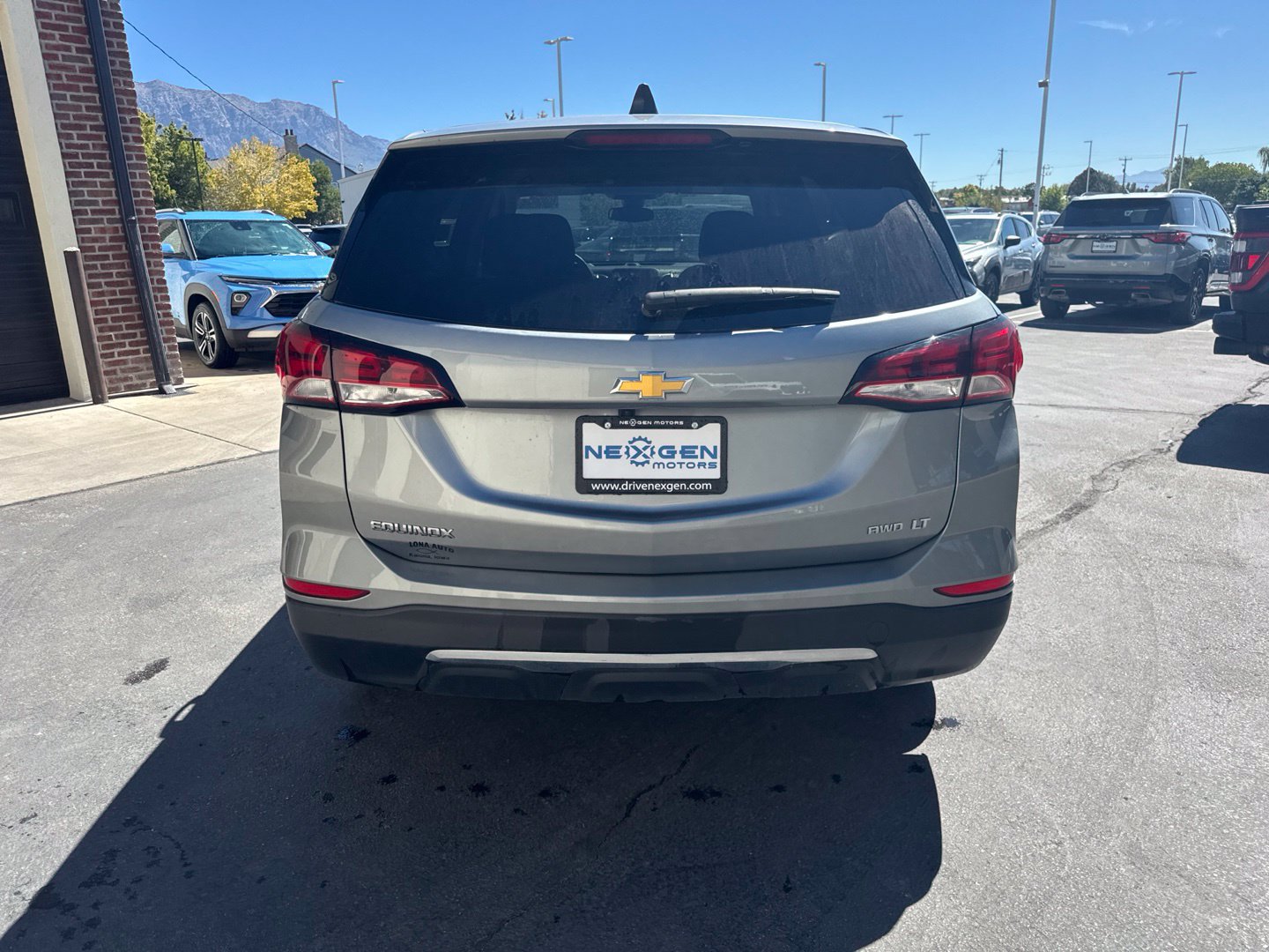 Used 2023 Chevrolet Equinox LT AWD/4WD image 7