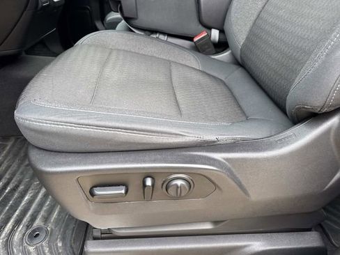 Used 2019 Chevrolet Silverado 1500 LT w/ Texas Edition image 18