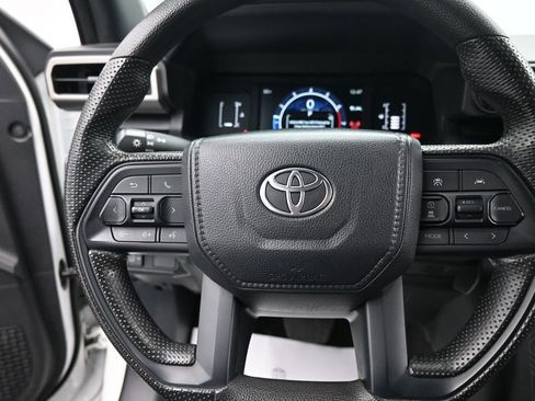 Used 2024 Toyota Tacoma SR AWD/4WD image 20