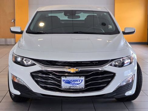 Used 2024 Chevrolet Malibu LT FWD image 3