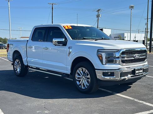 Used 2025 Ford F150 Lariat w/ Equipment Group 501A Mid image 10