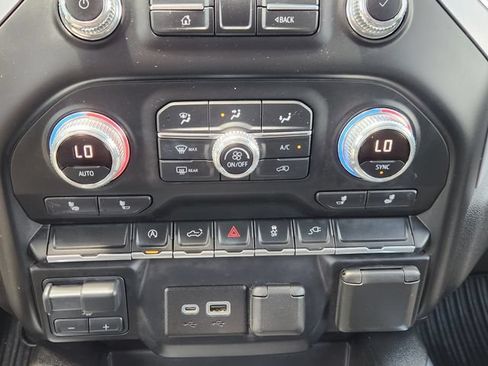 Used 2021 GMC Sierra 1500 Elevation w/ Preferred Package RWD image 18