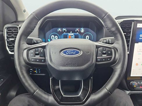 Used 2024 Ford Ranger Lariat w/ FX4 Off-Road Package image 35