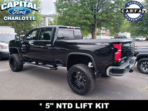 Used 2024 Chevrolet Silverado 2500 LTZ w/ LTZ Premium Package AWD/4WD image 4