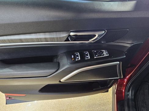 Used 2023 Kia Telluride EX w/ EX Captain's Chair Package image 26