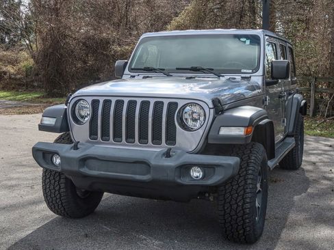 Used 2021 Jeep Wrangler Unlimited Sport AWD/4WD image 5