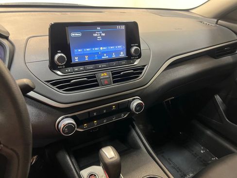 Used 2024 Nissan Altima 2.5 S image 21