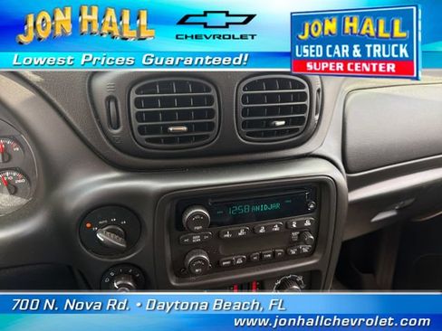 Used 2009 Chevrolet TrailBlazer LT AWD/4WD image 23