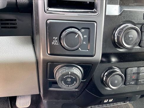 Certified 2020 Ford F150 XLT w/ Equipment Group 302A Luxury AWD/4WD image 33
