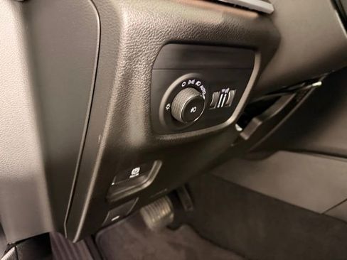 Certified 2024 Jeep Grand Cherokee L Limited image 18