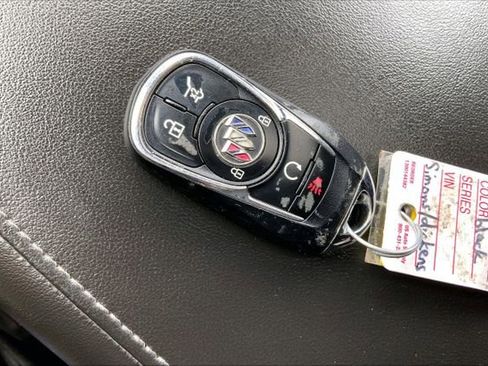 Used 2021 Buick Enclave Avenir AWD/4WD image 34