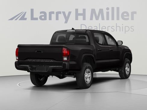 Used 2019 Toyota Tacoma TRD Off-Road AWD/4WD image 2