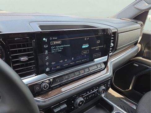 Used 2024 Chevrolet Silverado 1500 LT Trail Boss w/ Convenience Package II image 15