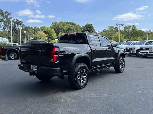 Used 2026 Chevrolet Colorado ZR2 w/ Technology Package AWD/4WD image 4