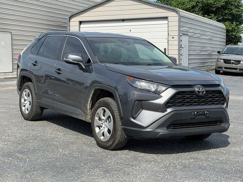 Used 2022 Toyota RAV4 LE w/ Carpet Mat Package (TMS) AWD/4WD image 2