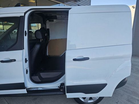 Used 2019 Ford Transit Connect XL image 18
