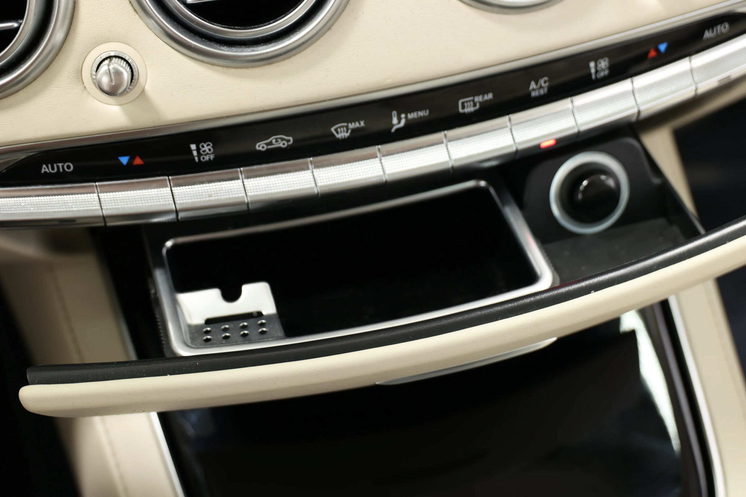 Used 2019 Mercedes-Benz S 560 4MATIC Coupe image 35