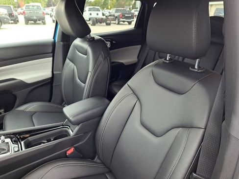 New 2026 Jeep Compass Limited image 5