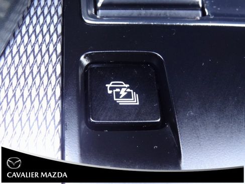 Certified 2025 MAZDA CX-70 Plug-In Hybrid w/ Premium Plus image 41