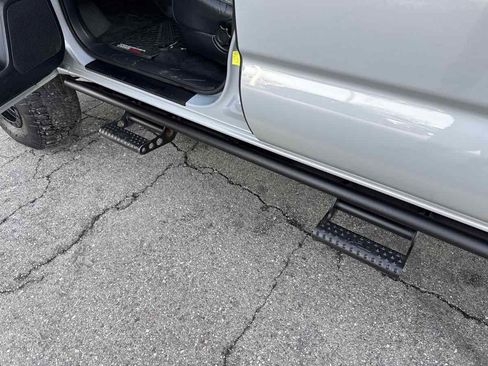 Used 2017 Toyota Tacoma TRD Pro image 12