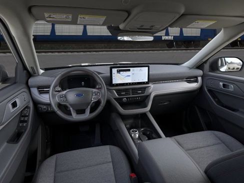 New 2026 Ford Explorer Active RWD image 9