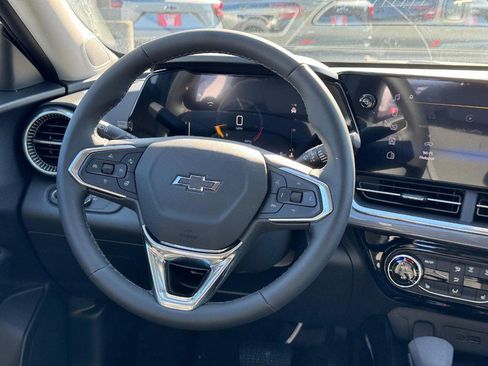 New 2026 Chevrolet Trax ACTIV w/ Sunroof Package image 8