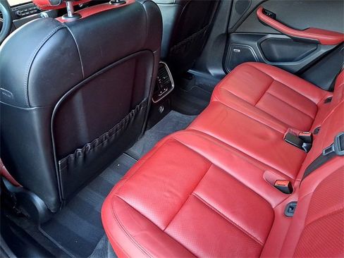 Certified 2017 Porsche Macan S image 16