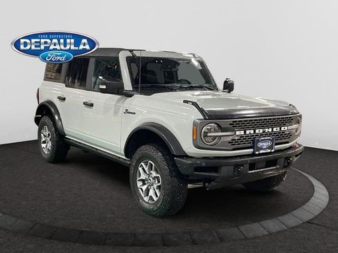 Used 2022 Ford Bronco Badlands image 9