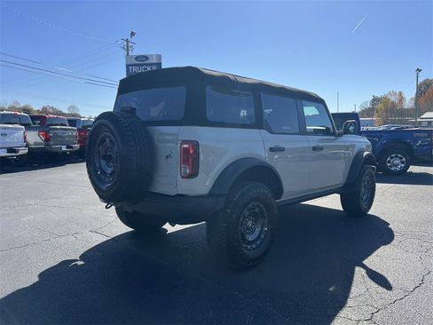New 2025 Ford Bronco Big Bend w/ Black Diamond Package image 5