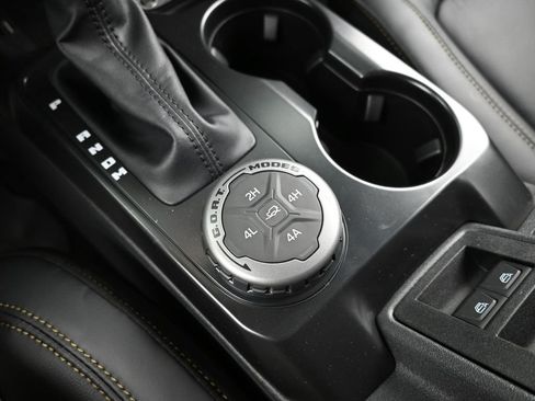 New 2025 Ford Bronco Badlands image 21