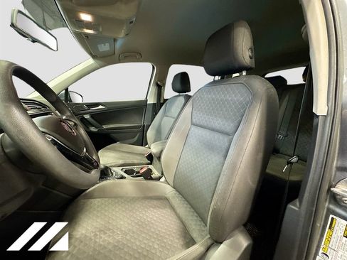 Used 2018 Volkswagen Tiguan S w/ 3rd Row Seat Package AWD/4WD image 20