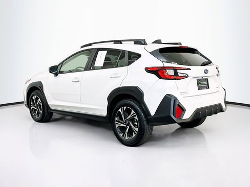 Used 2024 Subaru Crosstrek 2.0i Premium image 5