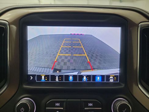 Used 2022 Chevrolet Silverado 2500 High Country image 24