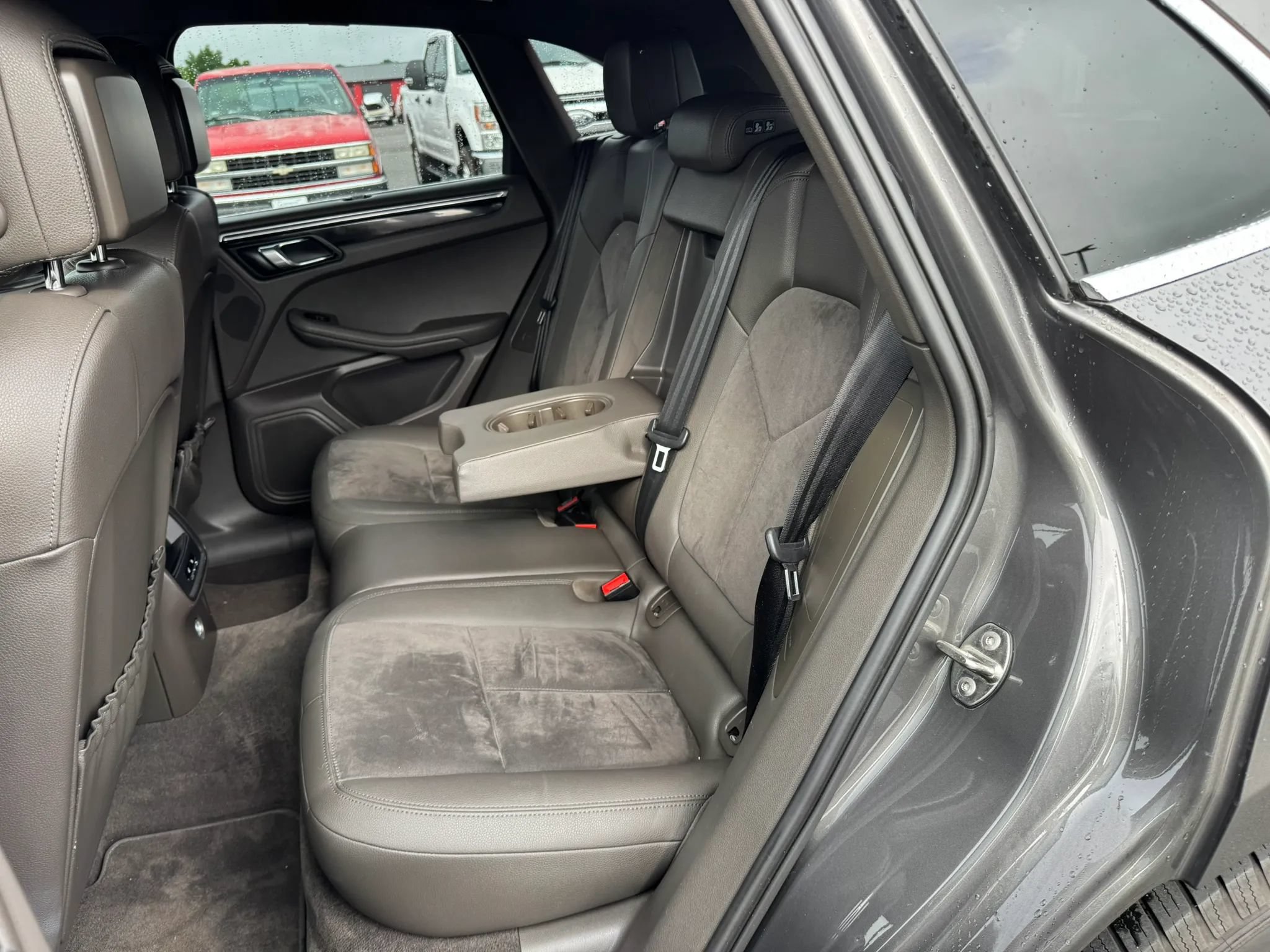 Used 2015 Porsche Macan S AWD/4WD image 5