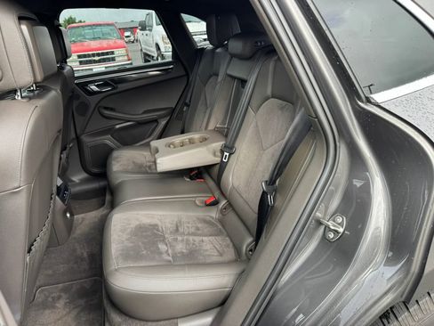 Used 2015 Porsche Macan S AWD/4WD image 5