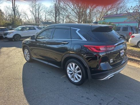 Used 2019 INFINITI QX50 Essential w/ Premium Heat Package image 4